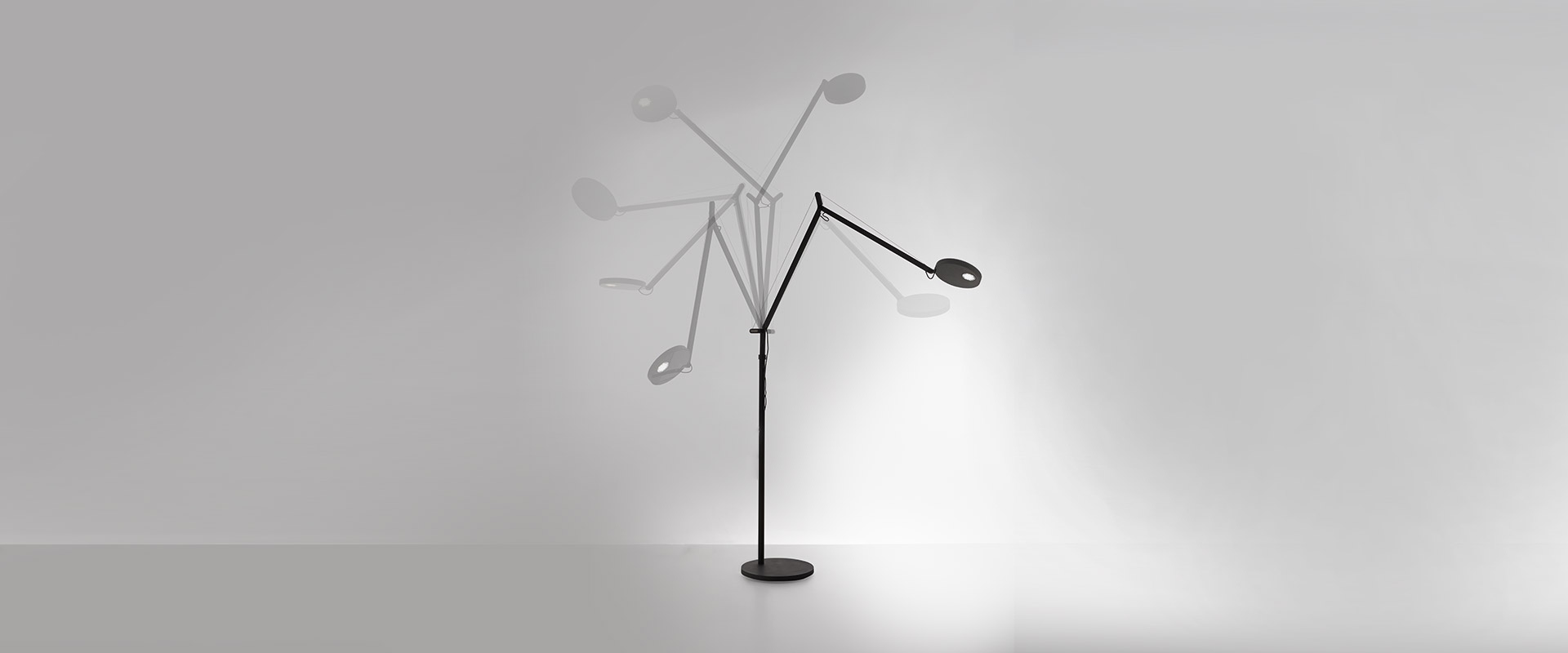 Lámpara De Pie Original Artemide Demetra Terra Lettura Led Profesional con sensor de Movimiento.